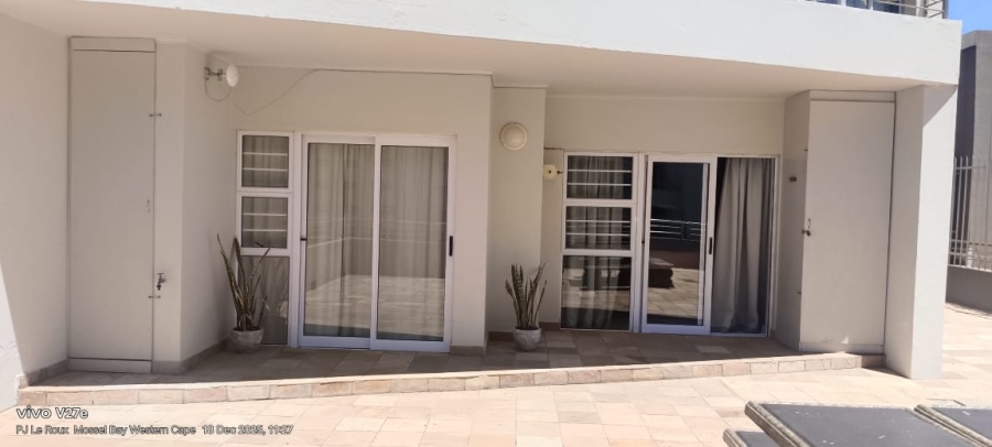 To Let 2 Bedroom Property for Rent in Diaz Beach Western Cape